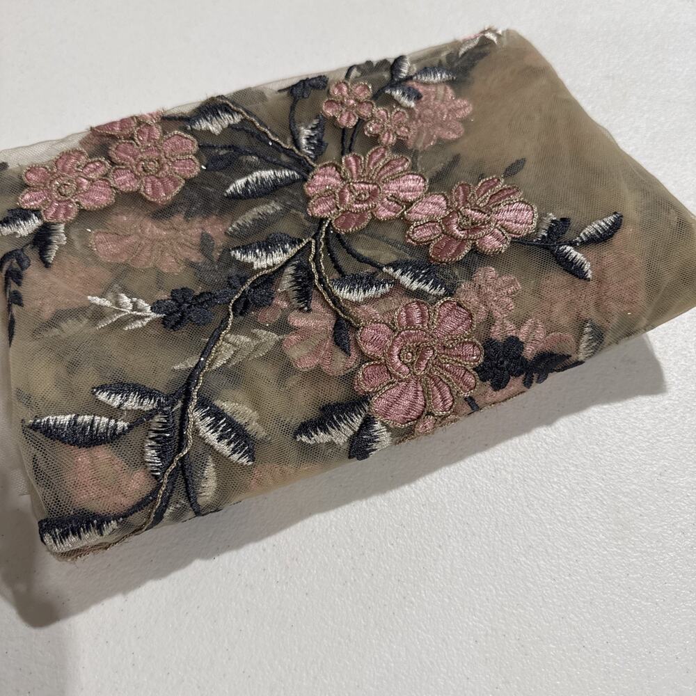 Floral Embroidered Lace Fabric Scalloped Edge Pink Gray Sheer 32x52